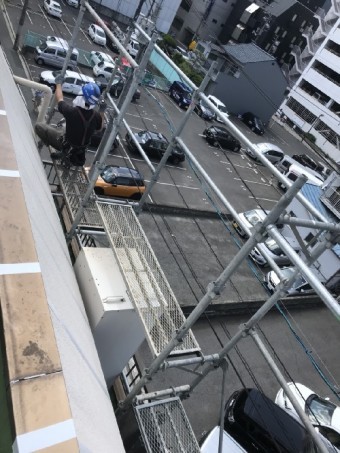 外壁コーキング補修工事足場写真