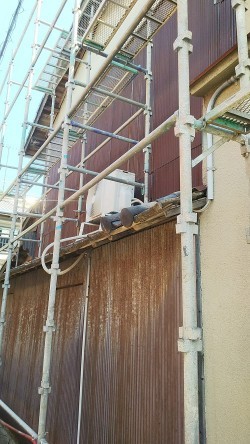 深津町波トタン屋根張替え前写真