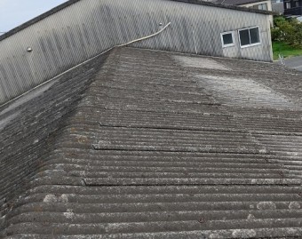屋根カバー工法前