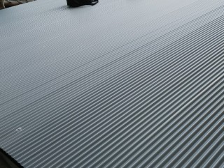 ガルバ波板