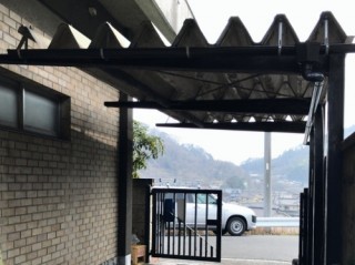 ガレージの雨樋