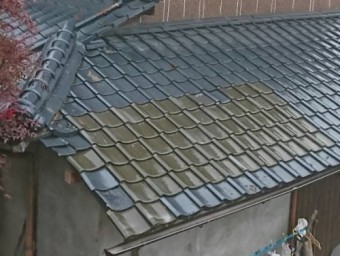 瓦のゆがみ