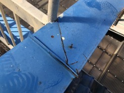 パラペット笠木のワレ