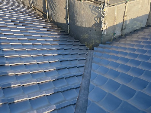福山市にて築50年の一戸建て瓦屋根を防災瓦に屋根リフォーム工事完工写真谷板金