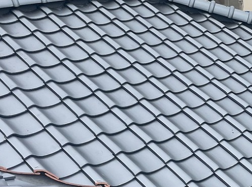 福山市でセメント瓦から陶器瓦への屋根リフォーム工事完了平瓦