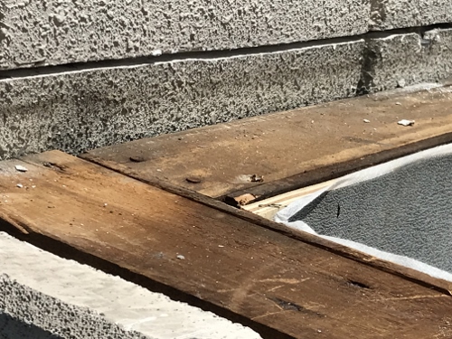 福山市で瓦棒葺き屋根リフォーム工事開始！まずは解体と木下地工事笠置解体