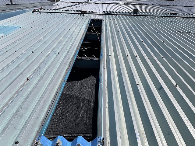 明り取り撤去後の開口部と下地の確認