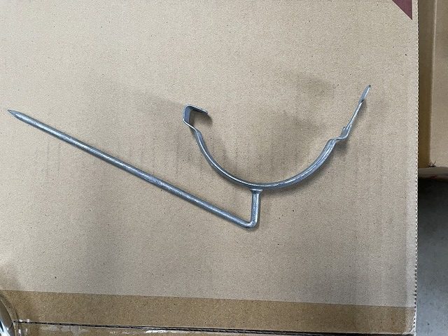 メッキの雨樋金具
