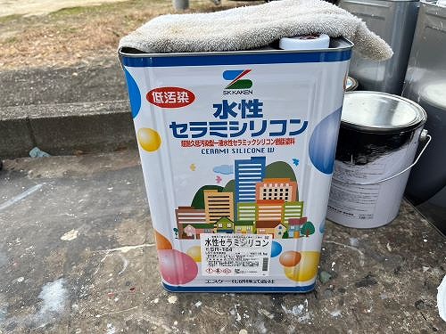 【福山市】外壁に触れると白い粉がつく｜チョーキング現象のある一軒家の外壁塗装