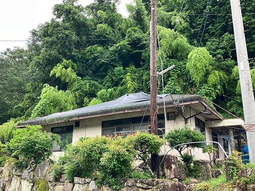 神石高原町にて雨漏りや雨樋破損の調査