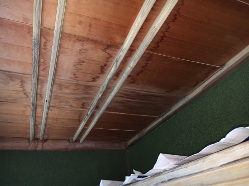 福山市雨漏り痕の残る住宅室内天井板修理工事ビフォー