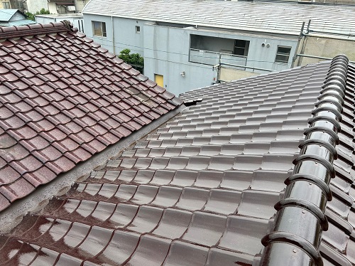 福山市にて戸建住宅のセメント瓦屋根リフォーム工事で雨漏りを解決！雨漏り修理後の陸谷