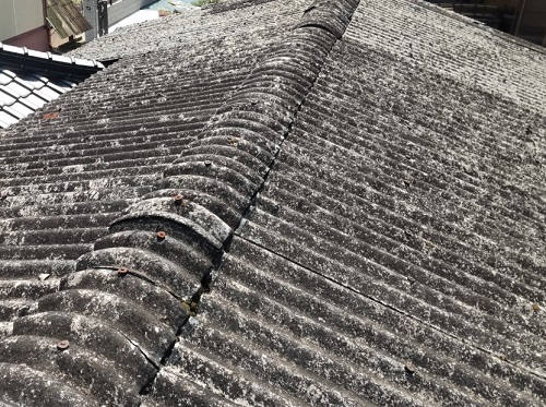 【無料調査】福山市にてアスベスト含有スレート屋根の雨漏り調査他箇所の波型スレート