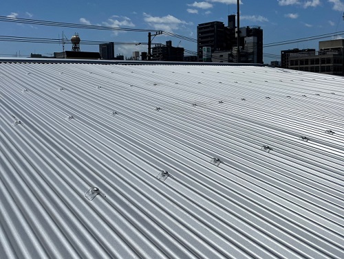福山市で錆びたトタン波板屋根をガルバリウム鋼板屋根にリフォーム工事が完了