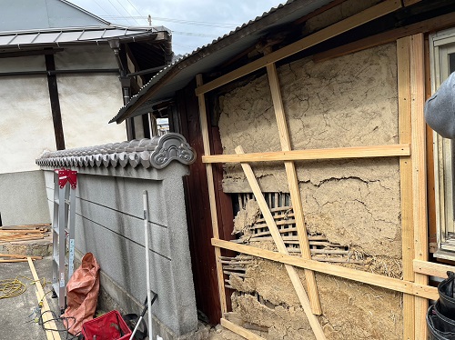 福山市でヨドコウの『ヨドプリント』を使用した外壁張り替え工事胴縁下地の施工