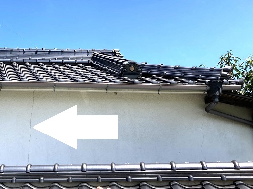 福山市の日本家屋にて毛細管現象で発生した雨漏り調査雨漏り箇所外壁クラック