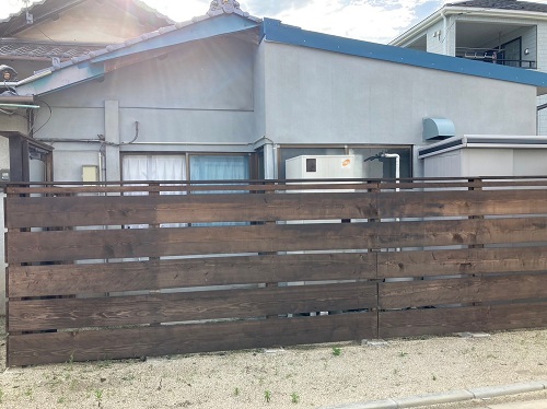 福山市にてモルタルを使用した刷毛引き仕上げの住宅外壁修理完成後