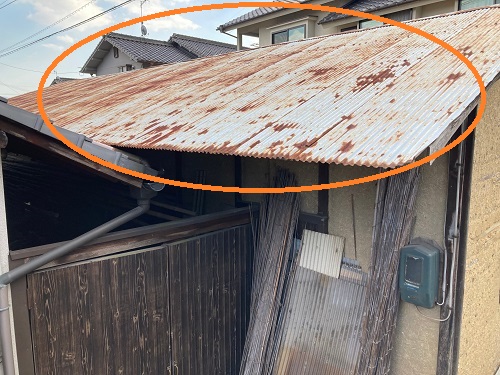 福山市農機具倉庫屋根リフォーム母屋側の劣化